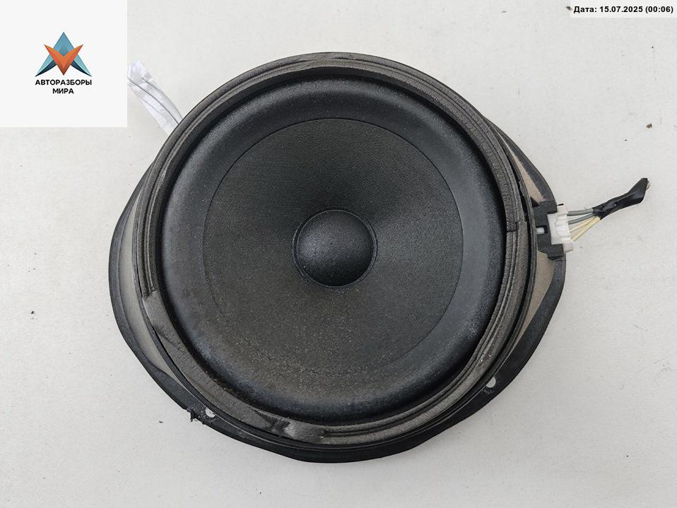 динамик двери Ford Focus 2 поколение 2005, 1.6 л., i, бензин, МКПП, серый, хетчбэк 5 дв., 3M5T18808AD - фото №1