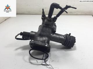 фланец (тройник) системы охлаждения Volkswagen Passat B5 [рестайлинг] 2000, 1.9 л., дизель, МКПП, белый, универсал