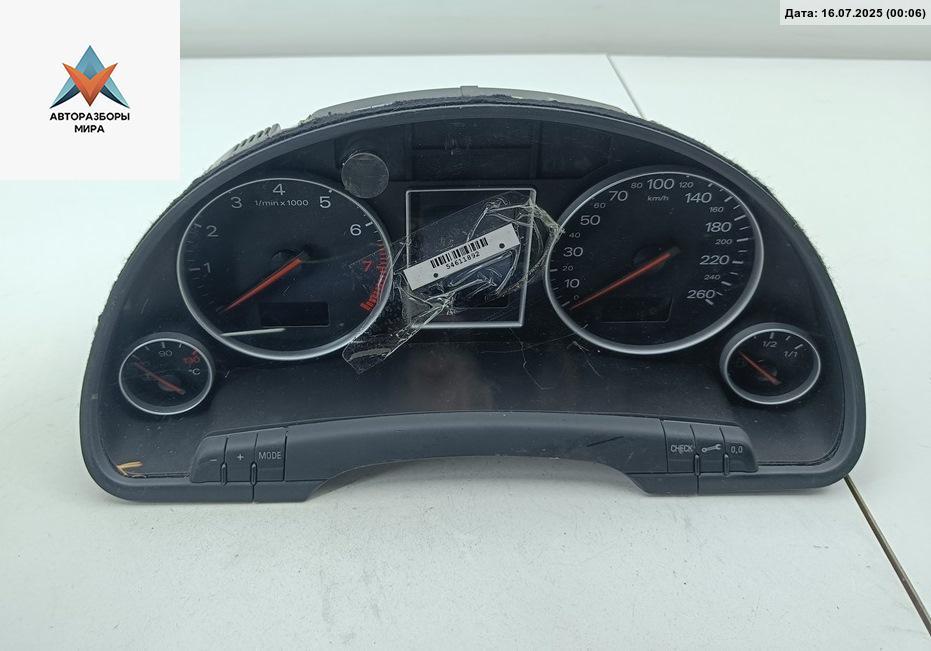 приборная панель Audi A4 B6 2004, 1.8 л., Ti, бензин, МКПП, серый, универсал, 8E0920900N - фото №1