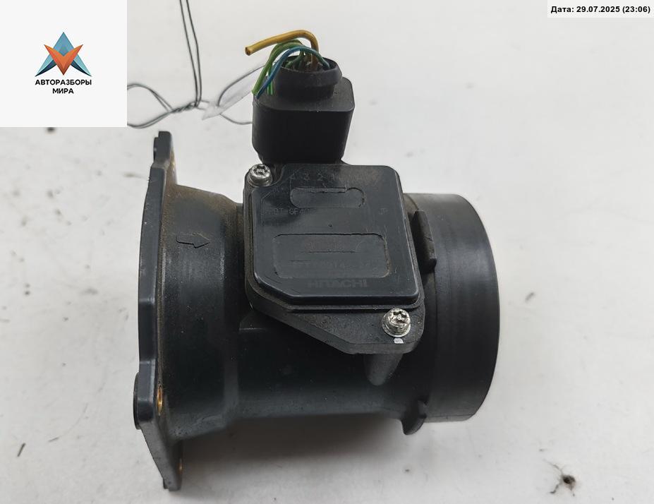 Расходомер (измеритель потока воздуха) Audi A6 4B/C5 1999, 2.4 л., бензин, МКПП, синий, универсал, 8ET00914224 - фото №1