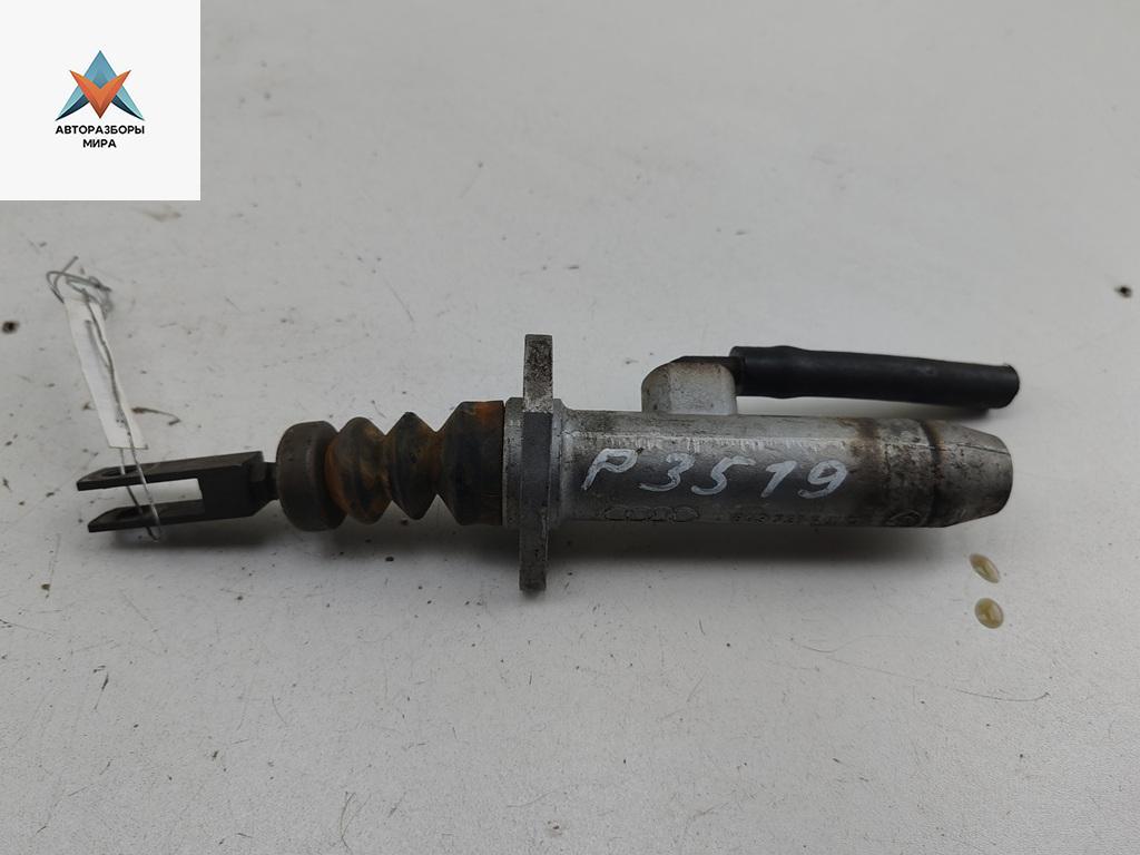 цилиндр сцепления главный Audi 80 8C/B4 1992, 2.0 л., бензин, МКПП, красный, седан - фото №1