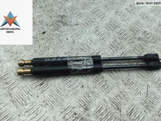 амортизатор крышки багажника (3-5 двери) Audi 80 8C/B4 1992, 2.0 л., бензин, МКПП, красный, седан, 8A5827552