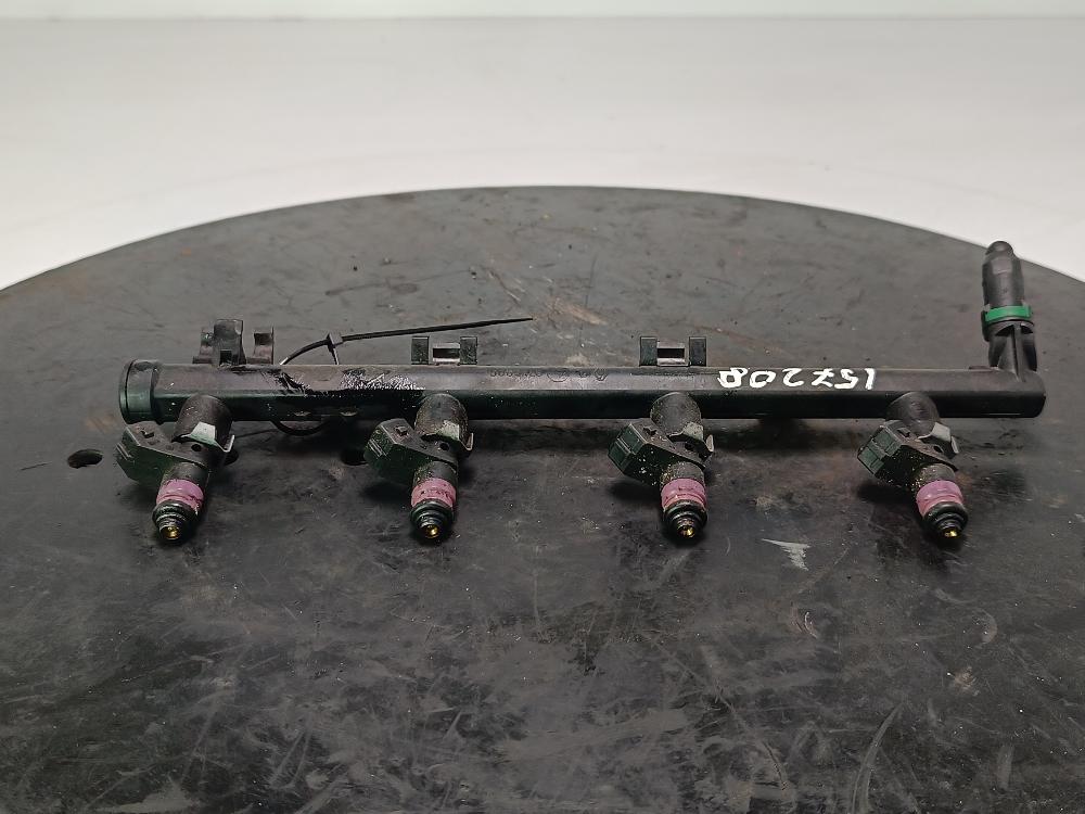 топливная рампа Renault Scenic 1 поколение 1998, цвет, 8200135504 - фото №1