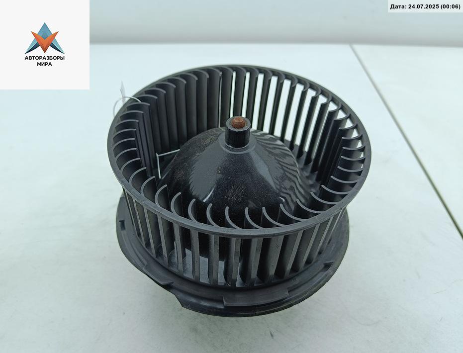 моторчик печки Ford Mondeo 2 поколение 1997, 1.8 л., бензин, АКПП, синий, хетчбэк 5 дв., 93BW18515AB - фото №1