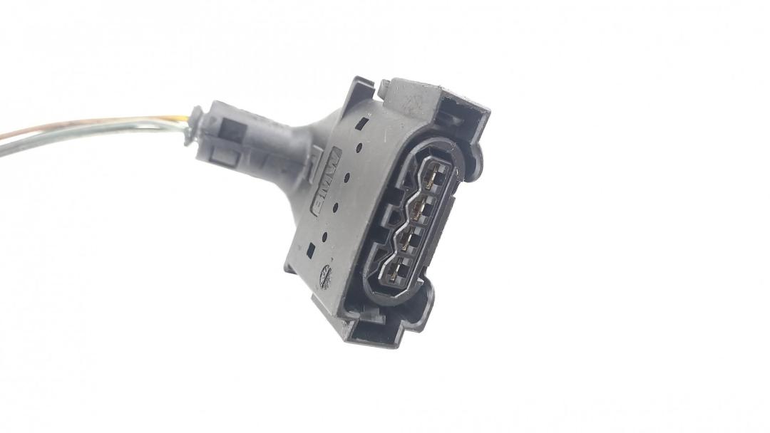 разъем (фишка) проводки BMW 3 E90/E91/E92/E93 2007, 2.0 л., дизель, МКПП, чёрный, седан, 7769318