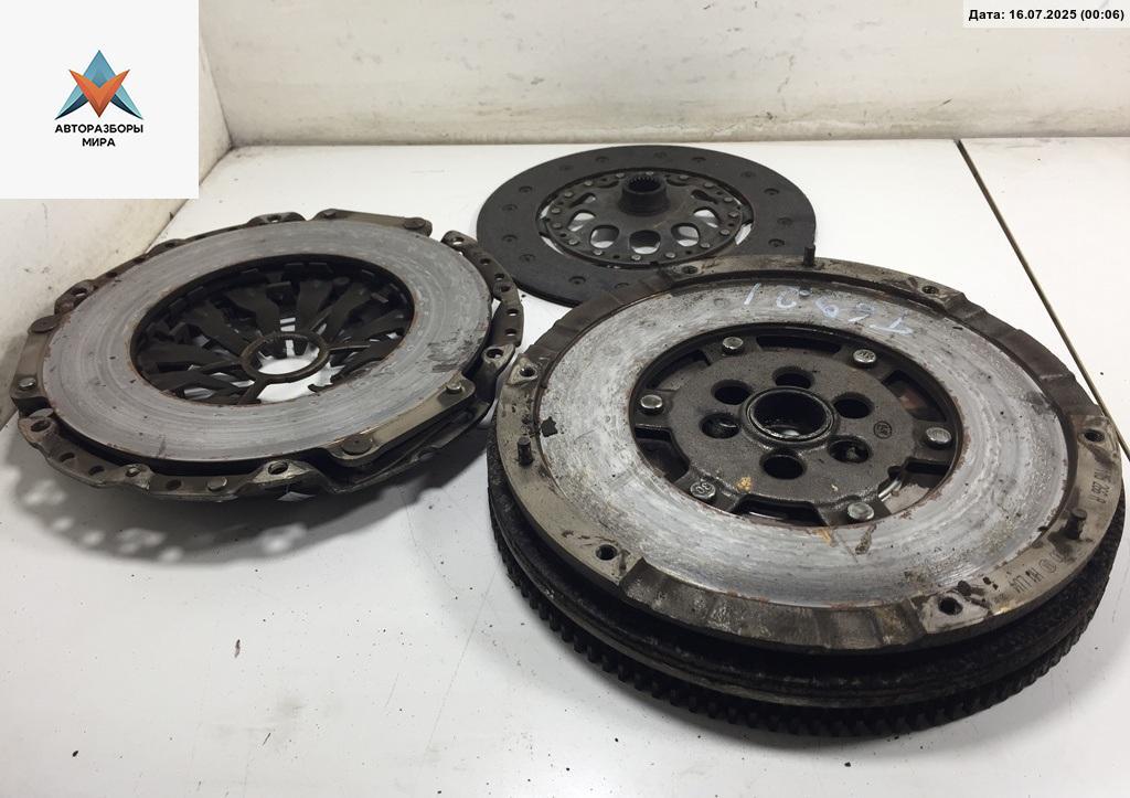 маховик Audi A6 4F/C6 2006, 2.0 л., TFSI, бензин, МКПП, серый, универсал - фото №1