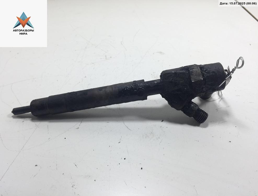 форсунка Mercedes-Benz C-Класс W203/S203/CL203 2002, 2.2 л., дизель, МКПП, серый, универсал, A6110701387 - фото №1