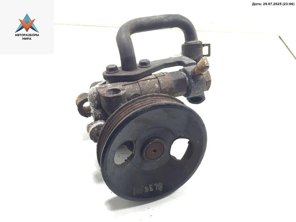 Насос гидроусилителя руля Hyundai Getz 1 поколение 2002, 1.3 л., бензин, МКПП, красный, хетчбэк 5 дв. - фото №1