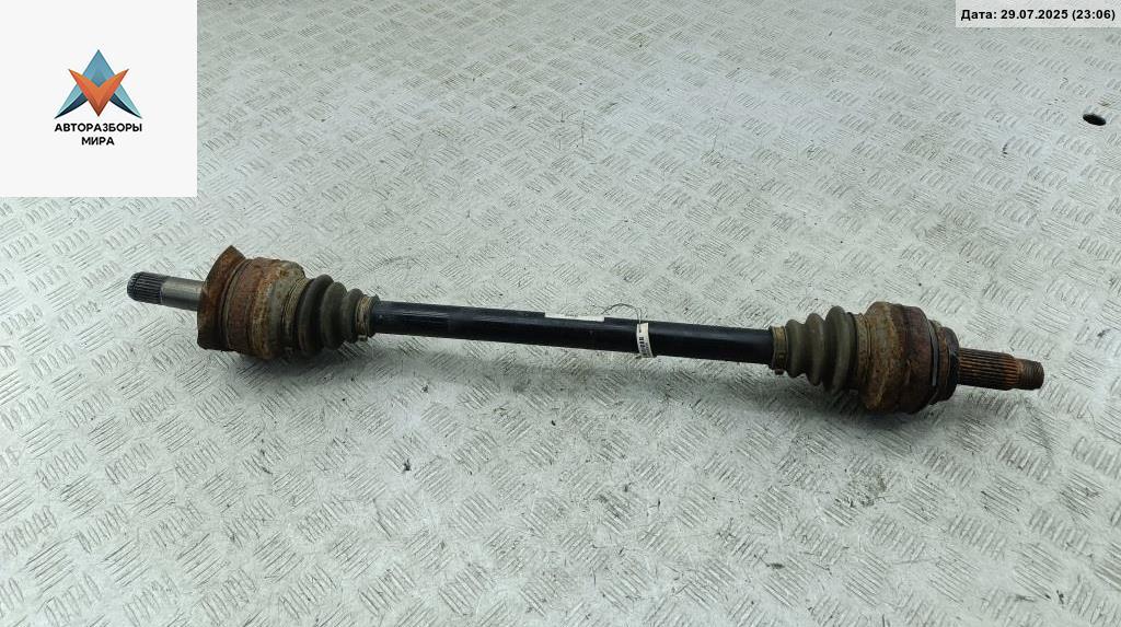 полуось задняя (приводной вал, ШРУС) BMW 5 серия F07/F10/F11 2011, 2.0 л., дизель, МКПП, чёрный, универсал, 7581022 - фото №1