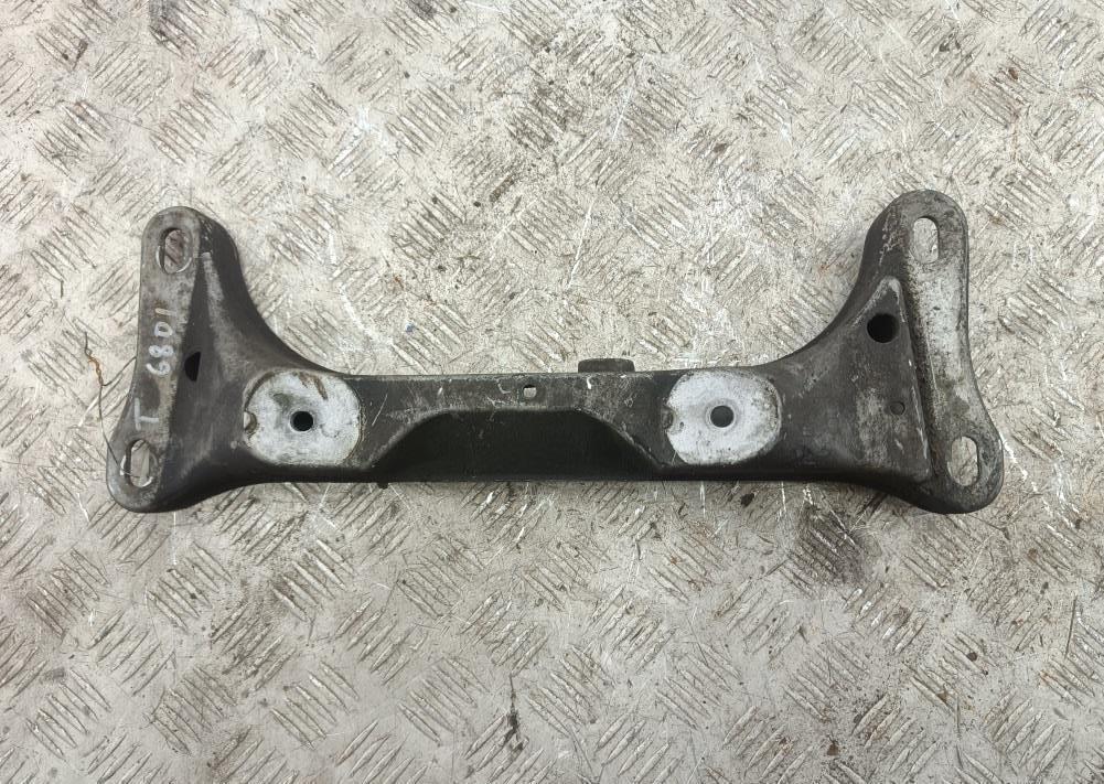 кронштейн КПП BMW 3 E46 2004, 2.0 л., дизель, МКПП, зелёный, седан, 6757103
