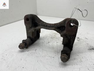 скоба суппорта Nissan Almera Tino V10 [рестайлинг] 2003, 2.2 л., дизель, МКПП, серый, минивэн