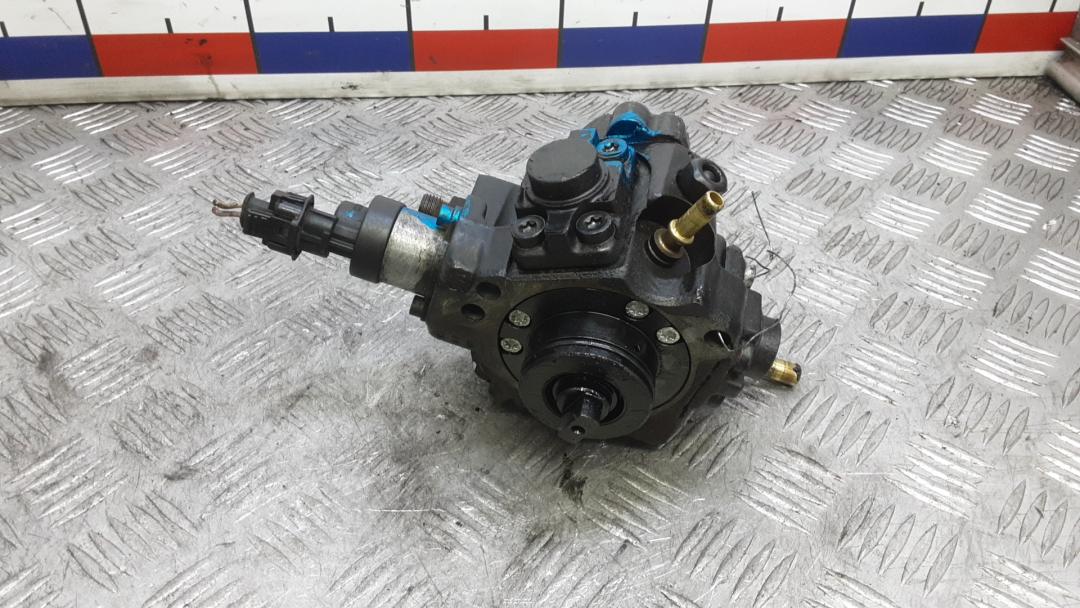 ТНВД Peugeot 4007 1 поколение 2010, 2.2 л., дизель, МКПП, внедорожник 5 дв., 0445010139 - фото №1