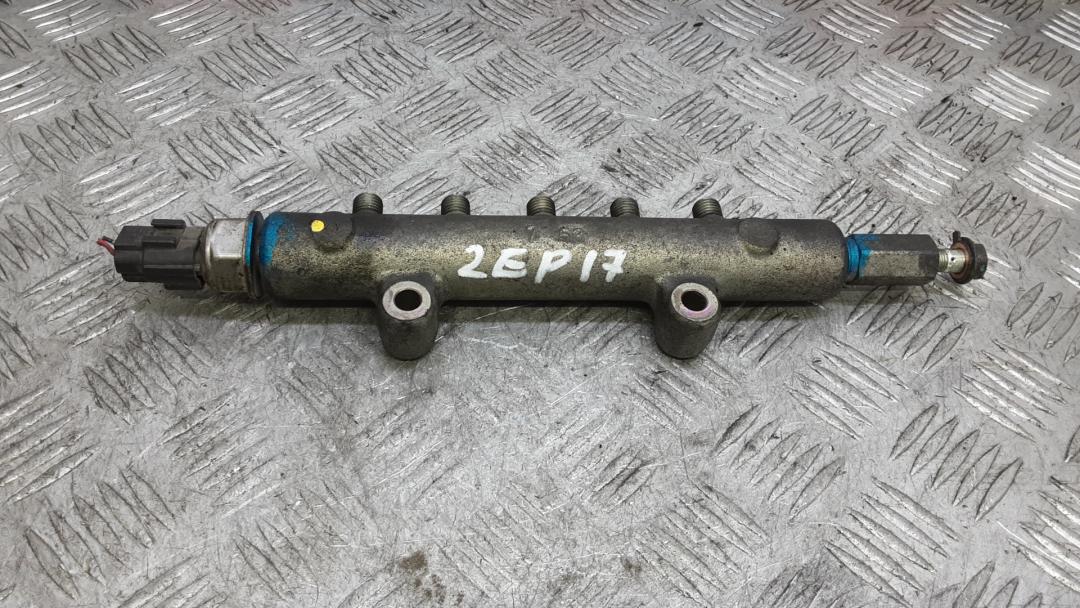 топливная рампа Mitsubishi L200 4 поколение 2010, 2.5 л., дизель, МКПП, пикап, BN - фото №1