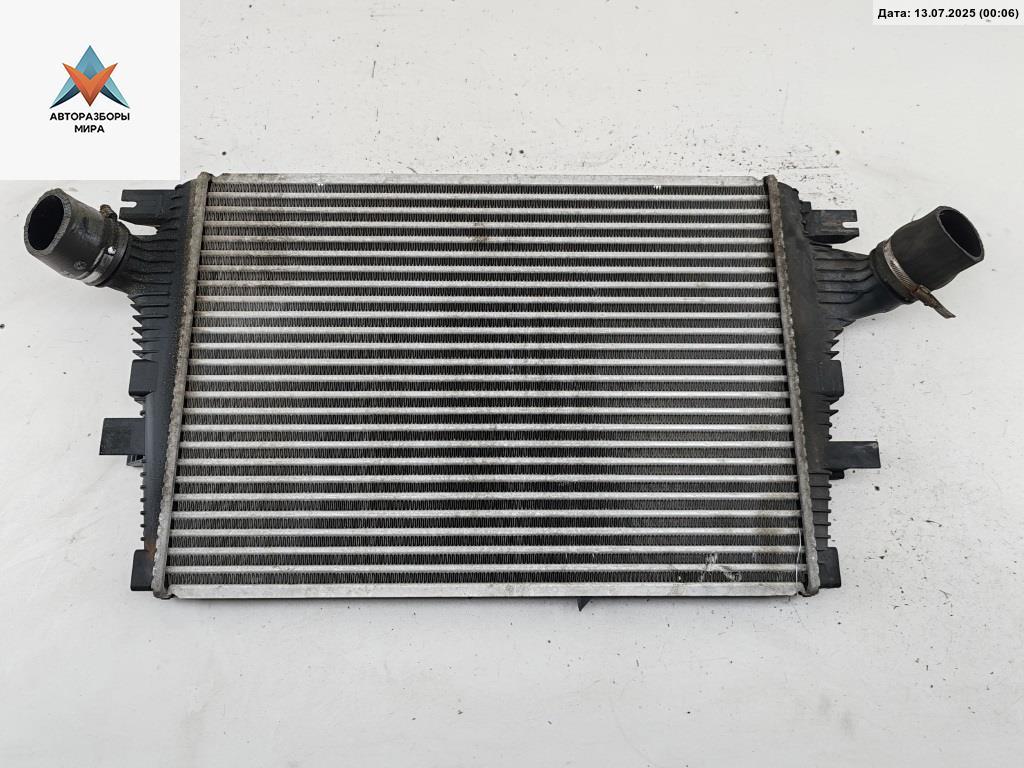 радиатор интеркулера Alfa Romeo 159 1 поколение 2006, 2.4 л., дизель, АКПП, серый, универсал, 00434307 - фото №1