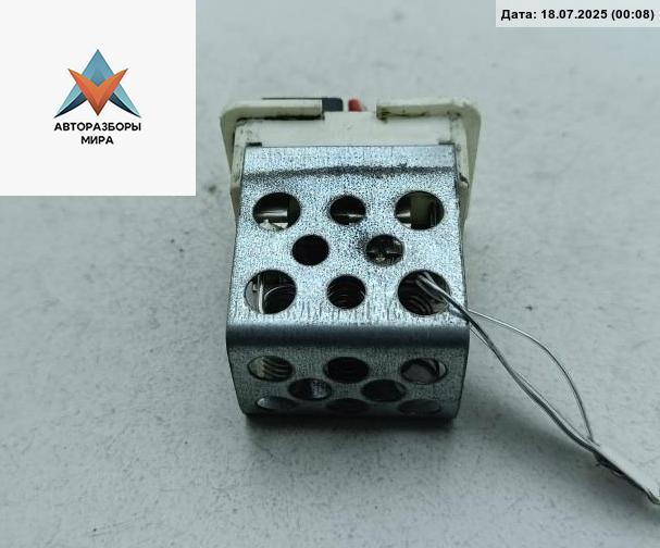 сопротивление печки Opel Zafira 1 поколение (A) 2002, 2.2 л., дизель, МКПП, серый, минивэн, 52475432 - фото №1