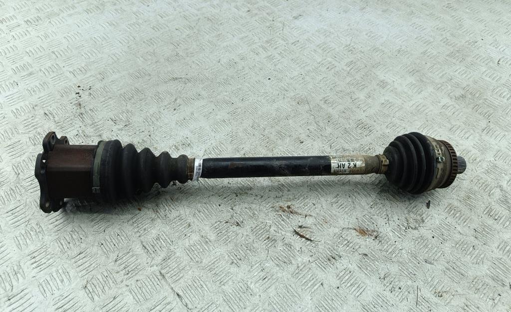 полуось передняя правая (приводной вал, ШРУС) Audi A4 B6 2002, 2.0 л., бензин, МКПП, синий, универсал, 8E0407272AH