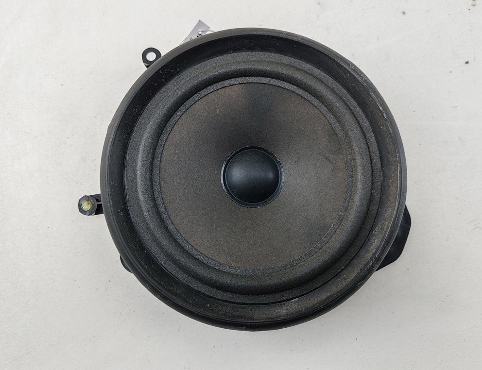 динамик двери Audi A4 B6 2001, 2.0 л., бензин, МКПП, серый, седан, 8E0035411