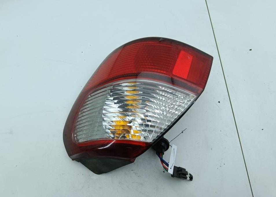 фонарь задний правый Subaru Legacy 2001, 2.0 л., бензин, АКПП, чёрный, универсал, WF06R
