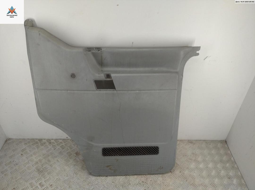 обшивка двери передняя правая Volkswagen Transporter T4 1992, 2.4 л., дизель, МКПП, серый, микроавтобус - фото №1