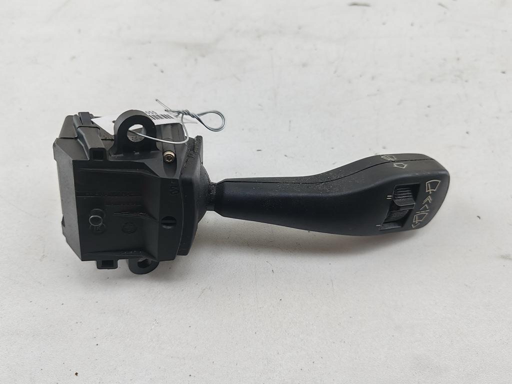 переключатель дворников BMW 5 E39 2001, 2.2 л., бензин, МКПП, чёрный, седан, 8363664