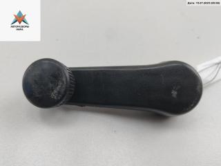 ручка стеклоподъемника Volkswagen Transporter T4 1995, 2.4 л., дизель, МКПП, белый, микроавтобус, 1H0837581B