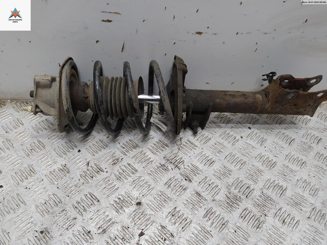 стойка передняя Mercedes-Benz A-Класс W168 1998, 1.6 л., бензин, МКПП, серый, хетчбэк 5 дв. - фото №1