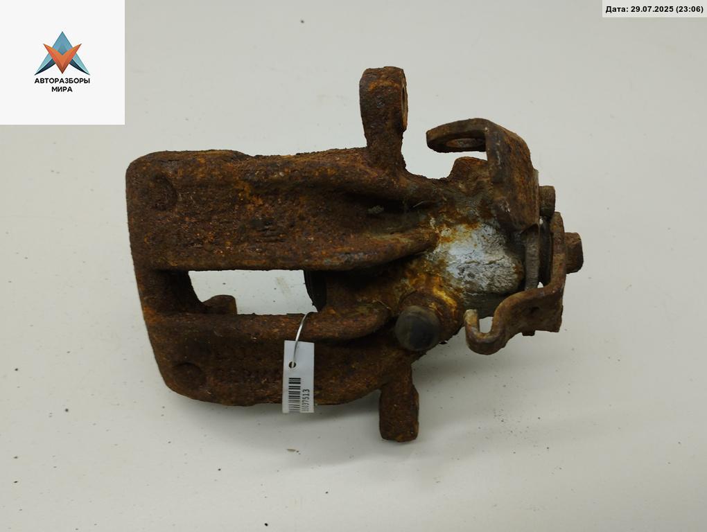 суппорт задний правый Audi 80 8C/B4 1992, 2.0 л., бензин, МКПП, серый, седан - фото №1