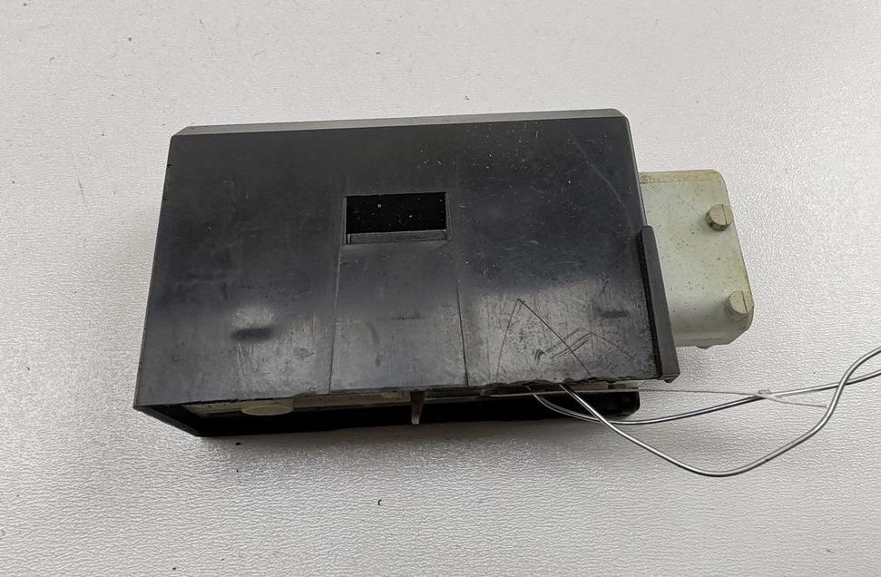 активатор (привод) замка двери BMW 5 E39 2001, 2.2 л., бензин, МКПП, чёрный, седан, 8352165