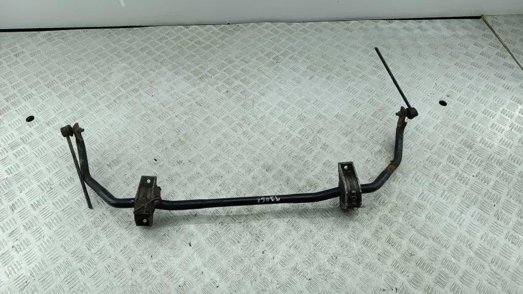 стабилизатор подвески передний BMW 5 E60/E61 2004, 2.2 л., бензин, МКПП, чёрный, седан