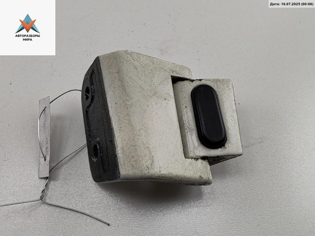 петля двери Volkswagen Transporter T4 1995, белый, микроавтобус, 701827151 - фото №1