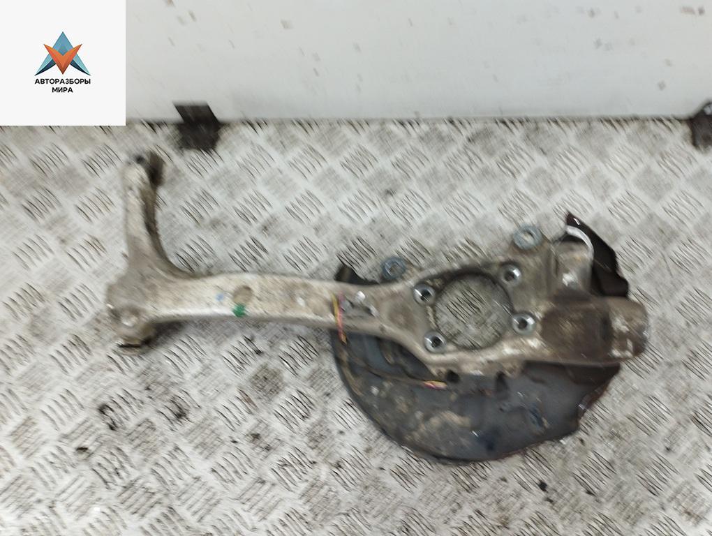 ступица передняя правая Audi A4 B6 2001, 2.0 л., бензин, МКПП, серый, седан - фото №1