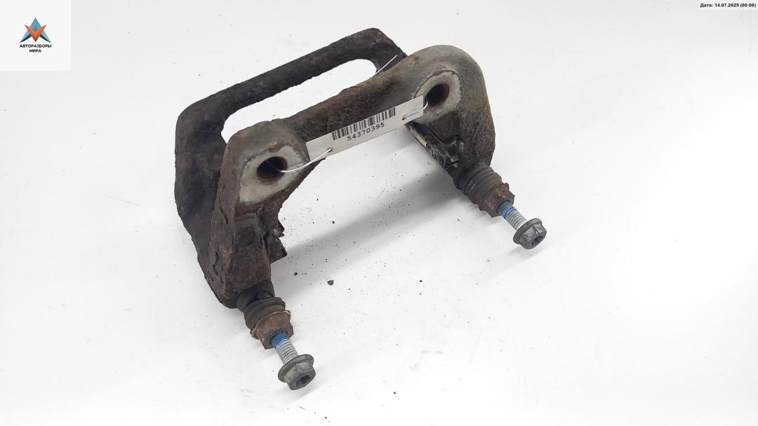 скоба суппорта BMW 5 серия F07/F10/F11 2011, 2.0 л., дизель, МКПП, чёрный, универсал - фото №1