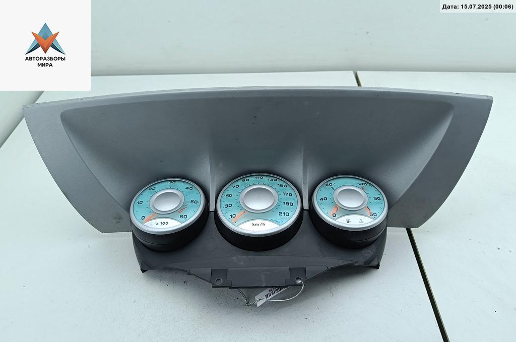 приборная панель Peugeot 807 1 поколение 2004, 2.2 л., дизель, МКПП, серый, минивэн, 149627480 - фото №1