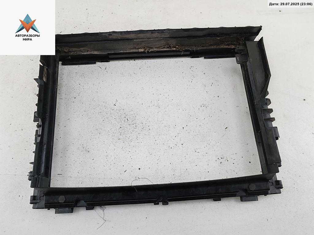 кассета радиаторов BMW 5 серия E60/E61 2004, 2.2 л., бензин, МКПП, чёрный, седан, 751920404 - фото №1