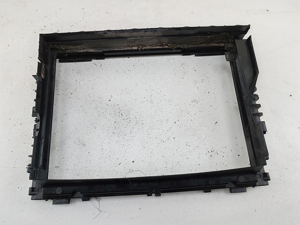 кассета радиаторов BMW 5 E60/E61 2004, 2.2 л., бензин, МКПП, чёрный, седан, 751920404