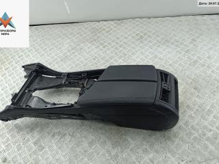 консоль салона (центральная часть) BMW 5 серия F07/F10/F11 2011, 2.0 л., дизель, МКПП, чёрный, универсал