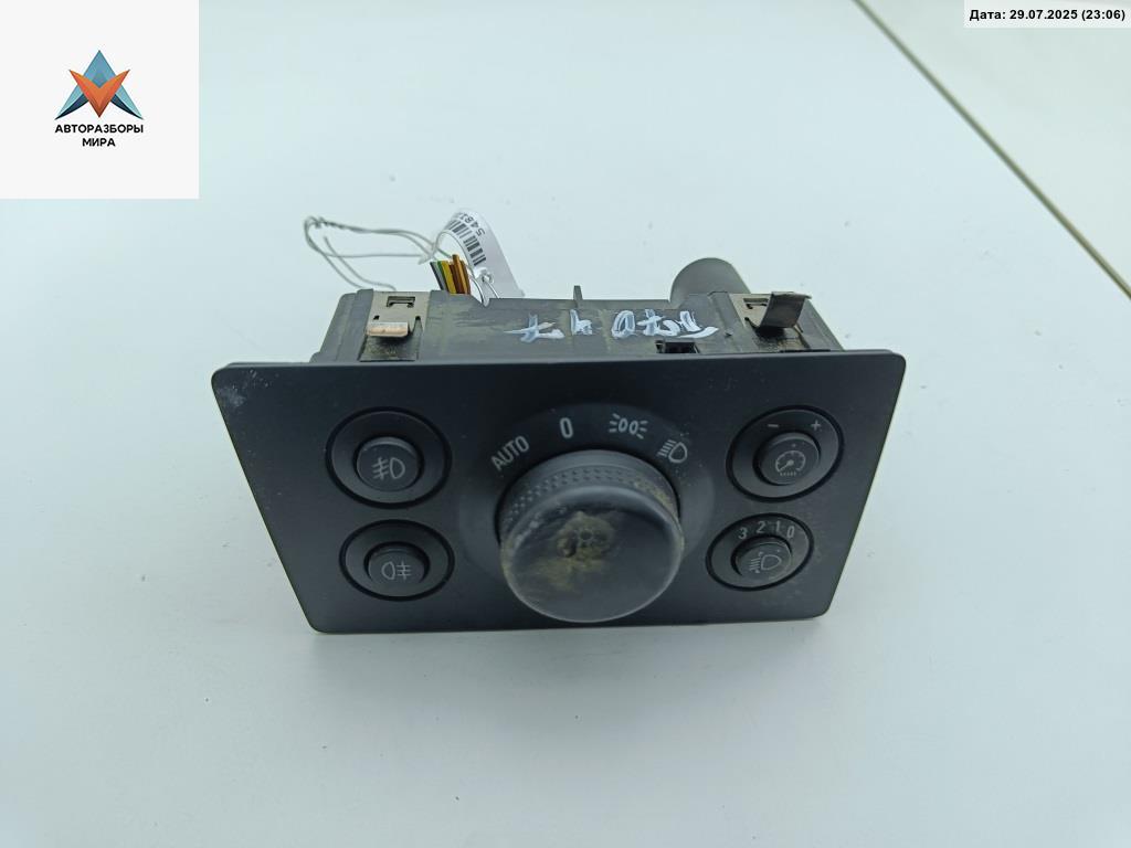 переключатель света Opel Zafira 2 поколение (B) 2007, 1.9 л., дизель, АКПП, чёрный, минивэн, 13205868 - фото №1