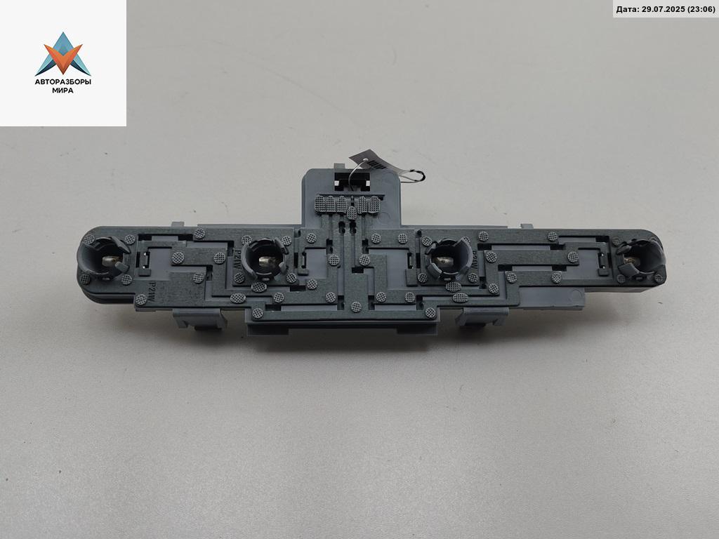 Плата фонаря заднего правого Opel Zafira 2 поколение (B) 2007, 1.9 л., дизель, АКПП, чёрный, минивэн, 3343 - фото №1