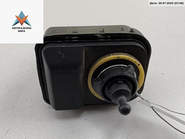 корректор фар Opel Zafira 1 поколение (A) 2001, 1.8 л., бензин, МКПП, серый, минивэн - фото №1