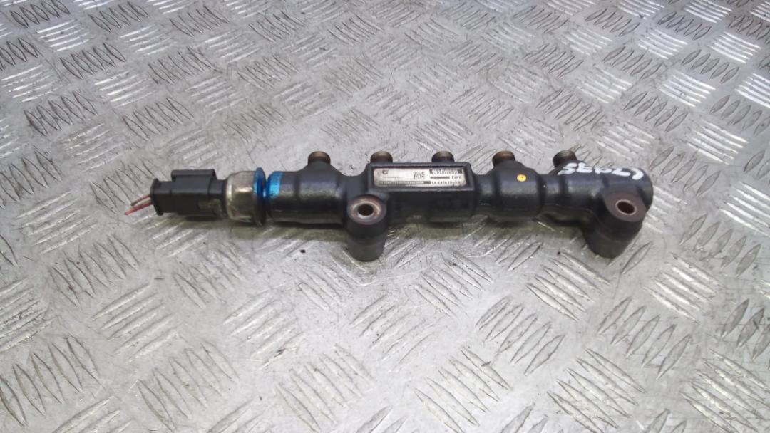 топливная рампа Citroen C4 Picasso 1 поколение 2008, 1.6 л., дизель, МКПП, минивэн, 9654592680 - фото №1