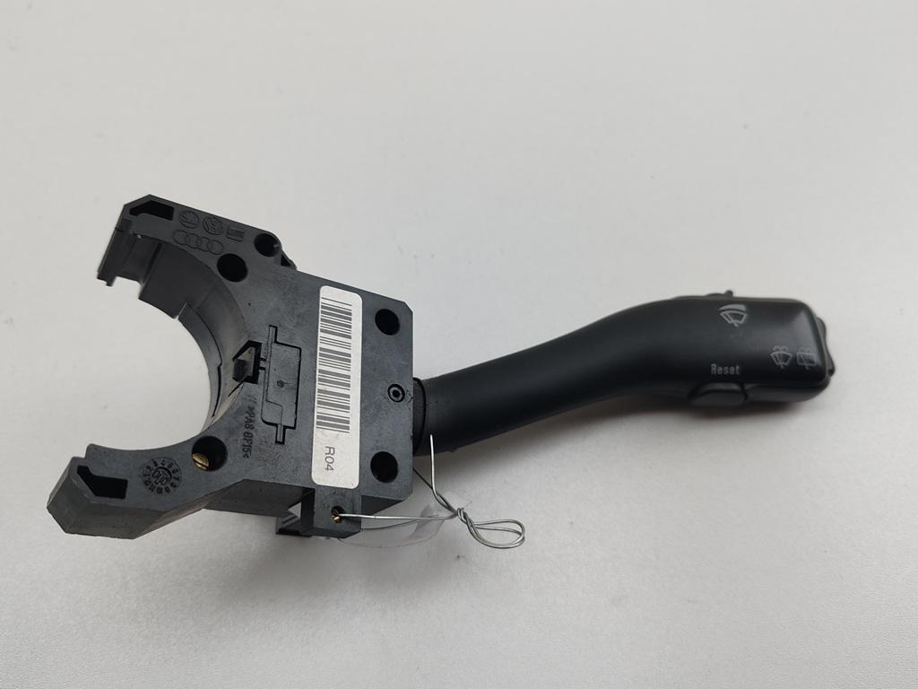 переключатель дворников Volkswagen Passat B5 1999, 1.9 л., дизель, МКПП, синий, универсал, 4B0953503