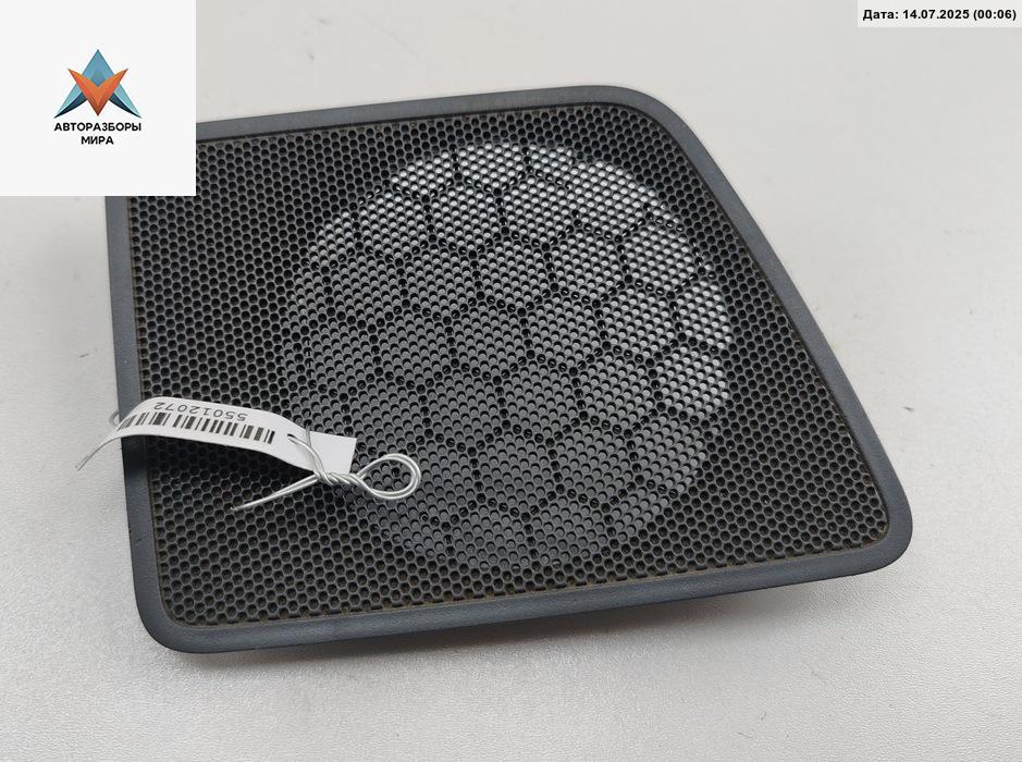 Сетка (решетка) динамика Volkswagen Caddy 3 поколение 2006, 1.9 л., дизель, МКПП, жёлтый, фургон - фото №1