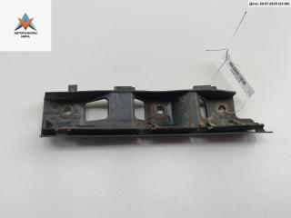 кронштейн переднего бампера Volkswagen Passat B6 2007, 2.0 л., дизель, МКПП, синий, универсал, 3C0807184