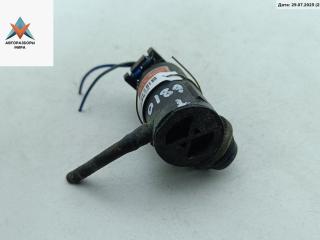 насос (моторчик) омывателя стекла Kia Carnival VQ 2005, серый, минивэн