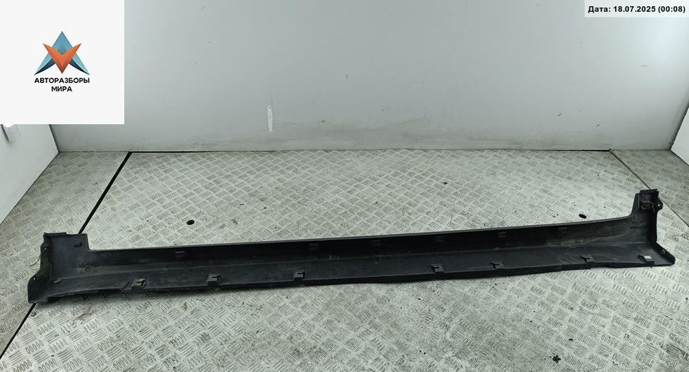 Накладка на порог наружная правая Chevrolet Orlando 1 поколение 2011, чёрный, минивэн, 96886770 - фото №1