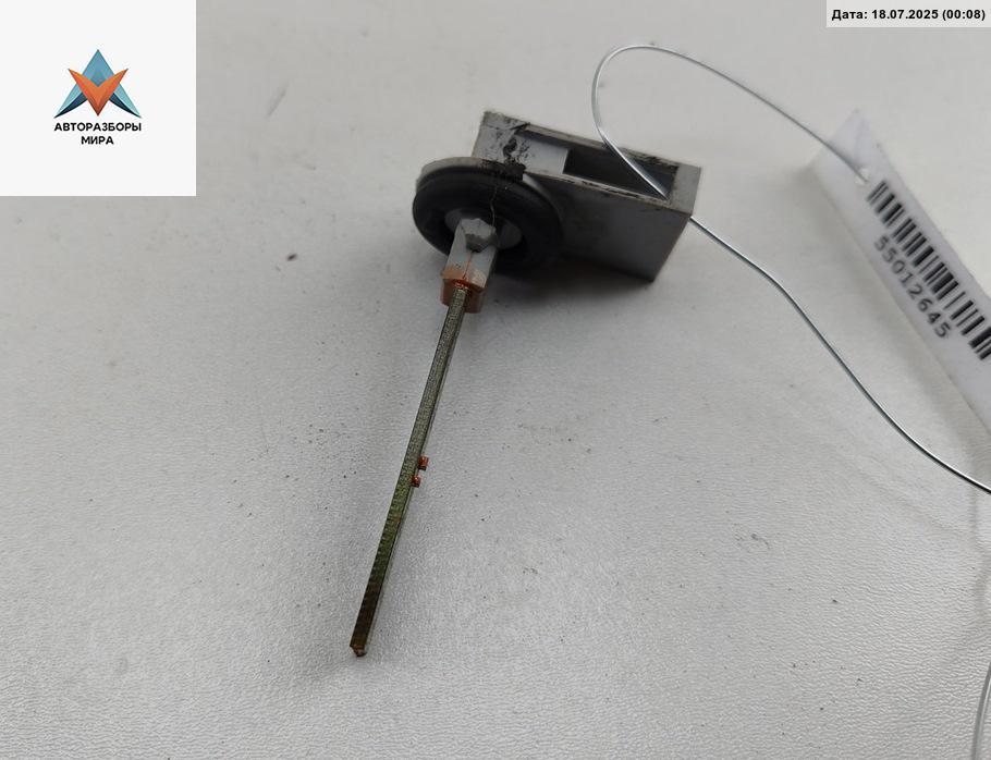 датчик температуры Volkswagen Passat B6 2007, 2.0 л., дизель, МКПП, синий, универсал - фото №1