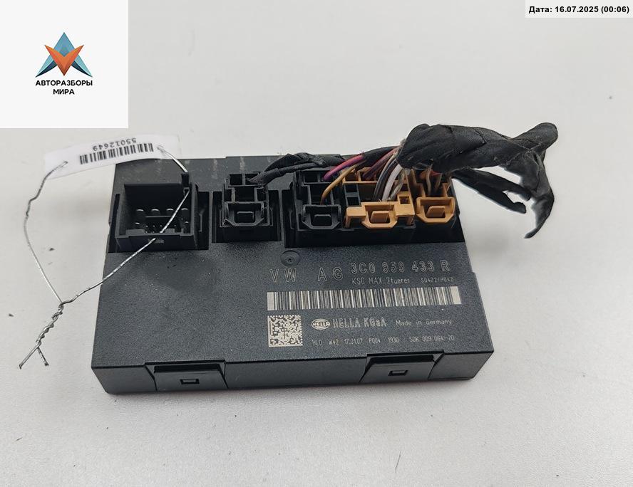 блок комфорта Volkswagen Passat B6 2007, 2.0 л., дизель, МКПП, синий, универсал, 3C0959433R - фото №1