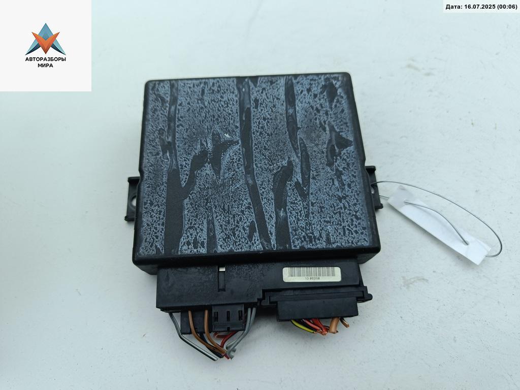 блок управления центральным замком Opel Vectra B 1998, 1.8 л., бензин, МКПП, синий, универсал, 90564349 - фото №1