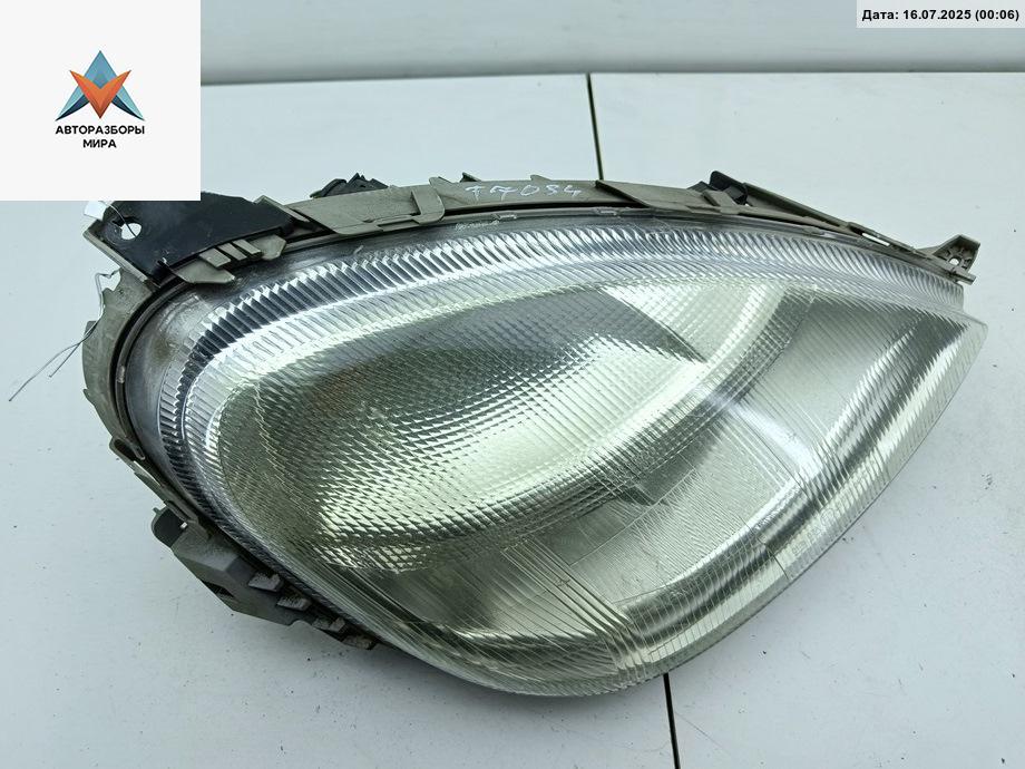 фара правая Mercedes-Benz A-Класс W168 1998, 1.6 л., бензин, МКПП, серый, хетчбэк 5 дв., A1688200261 - фото №1