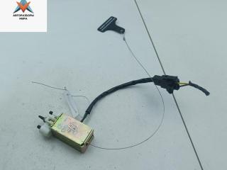 замок лючка топливного бака Kia Carnival VQ 2005, 2.9 л., дизель, МКПП, серый, минивэн